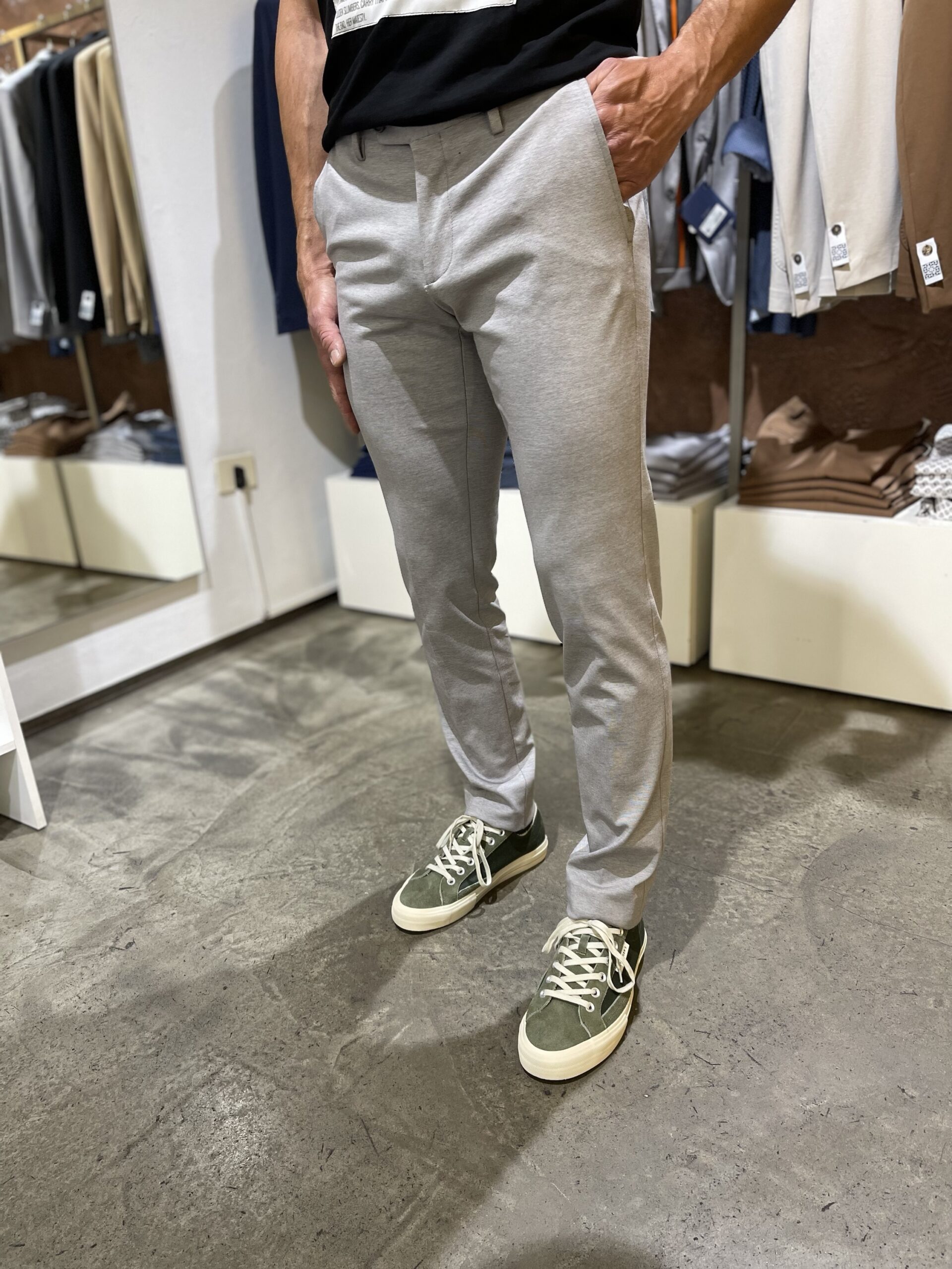 JCM Jey Coleman Pantalone uomo elegante in tessuto punto milano Exibit